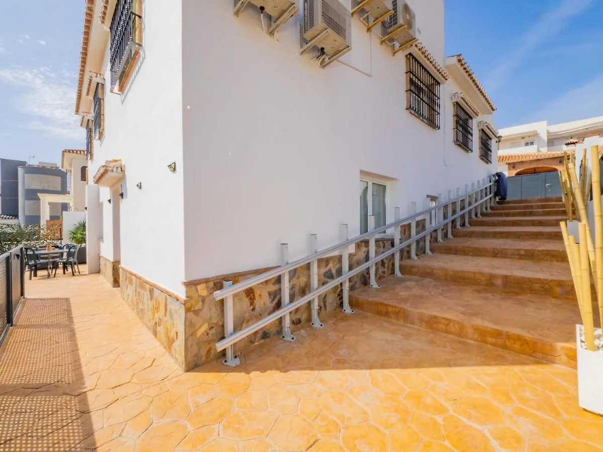 Cubo'S Hostal William'S Sunny 1 With Breakfast Torre de Benagalbon Spain