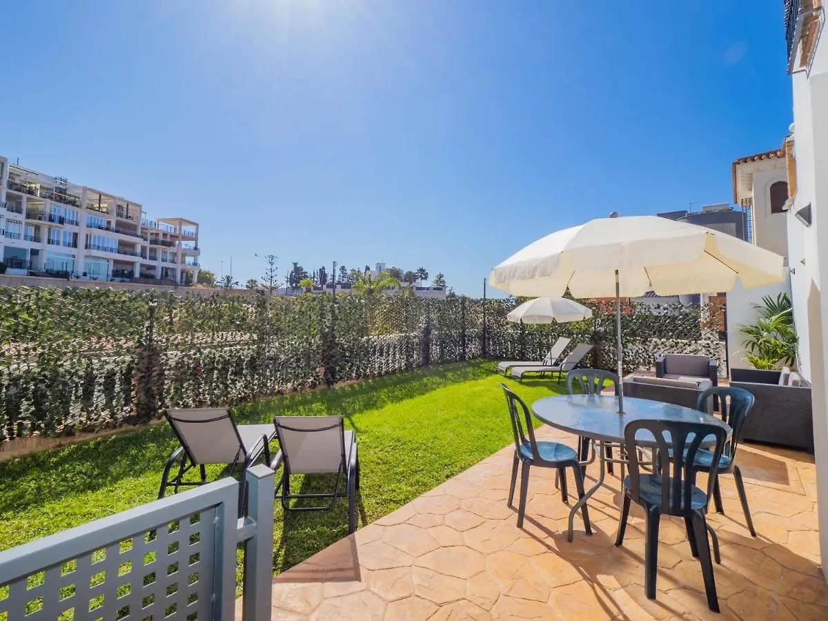 Guest house Cubo'S Hostal William'S Sunny 1 With Breakfast Torre de Benagalbon Spain